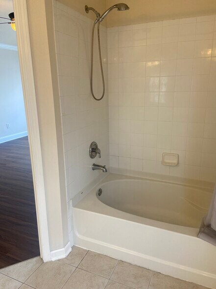 Building Photo - 4115 Crownwood Dr