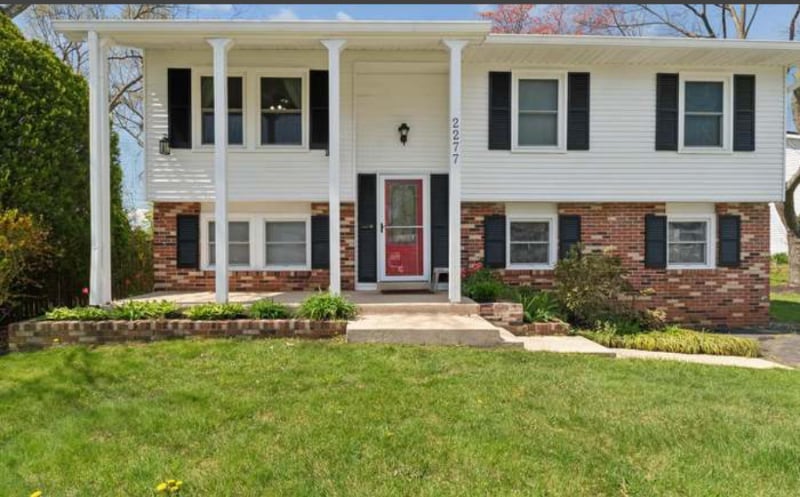 Building Photo - 2277 Four Seasons Dr