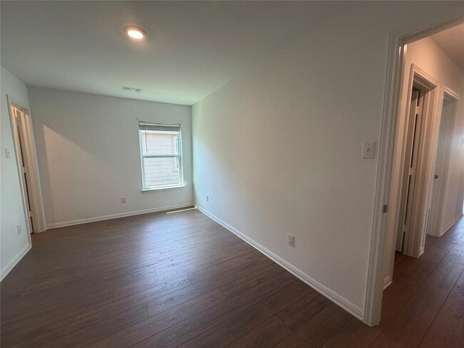 Building Photo - 18300 Speculator Ln