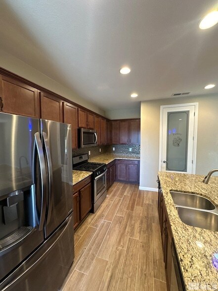 Building Photo - 6016 Barrett Ct