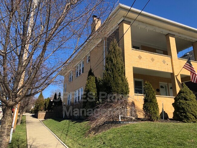 Building Photo - 357 Washington Ave