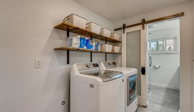 Building Photo - Mid-Century Modern Home in Auburn