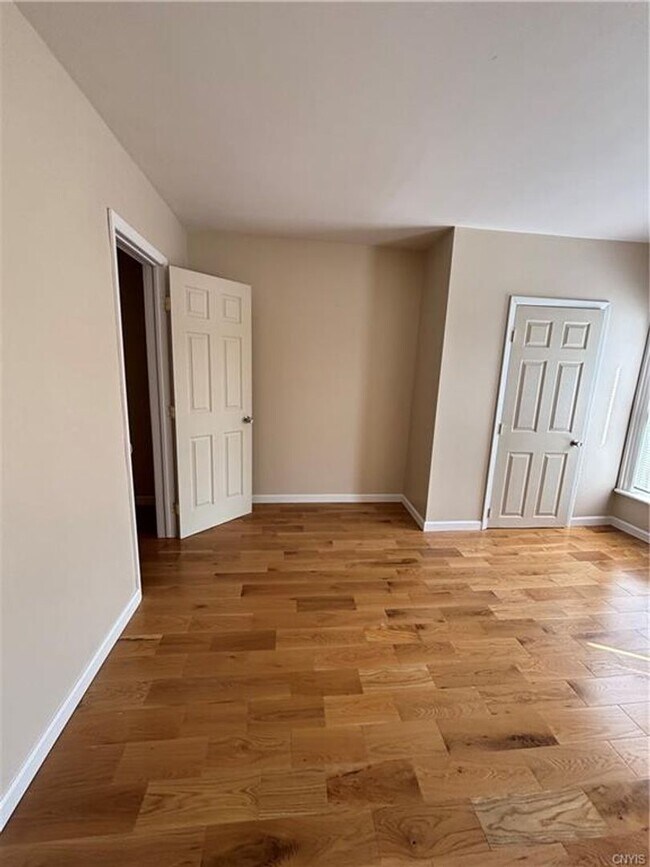 Building Photo - 221 Turin St