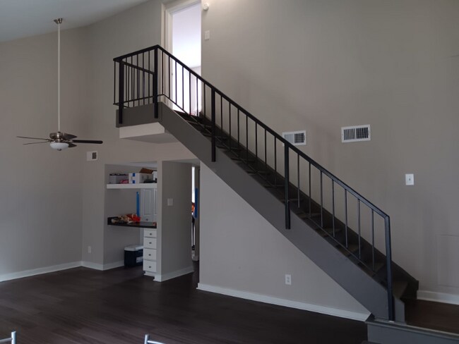 Building Photo - 674 Luton Ln