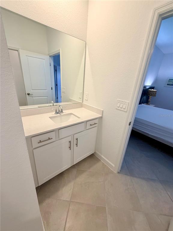 Building Photo - 8057 Shr Lk Dr