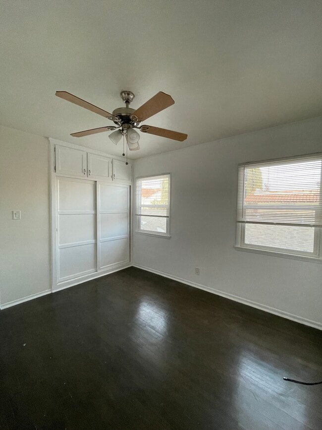 Spacious Bedroom - 6128 De Longpre Ave