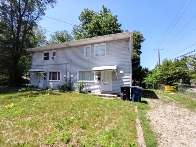 Primary Photo - 2263 Delton Ct