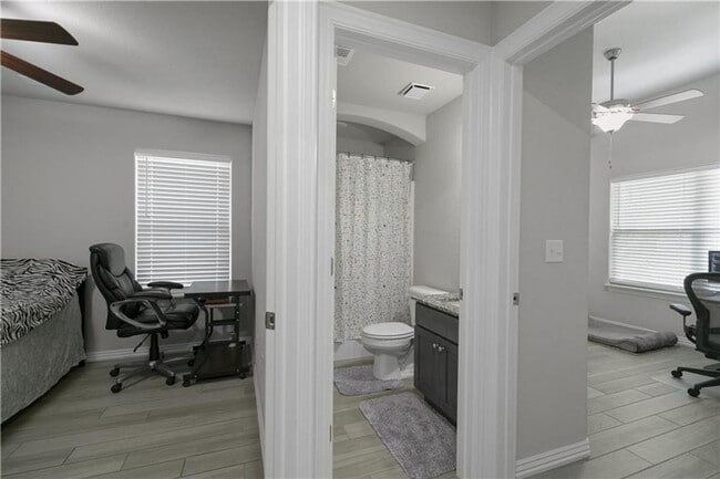 Building Photo - Great home perfect for backyard entertaining