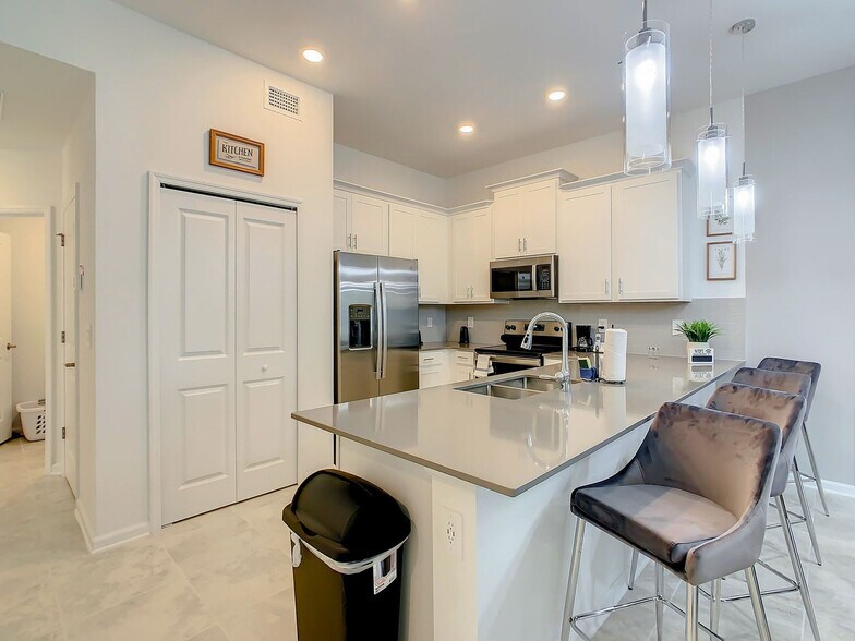 Building Photo - 8861 Cabot Cliffs Dr