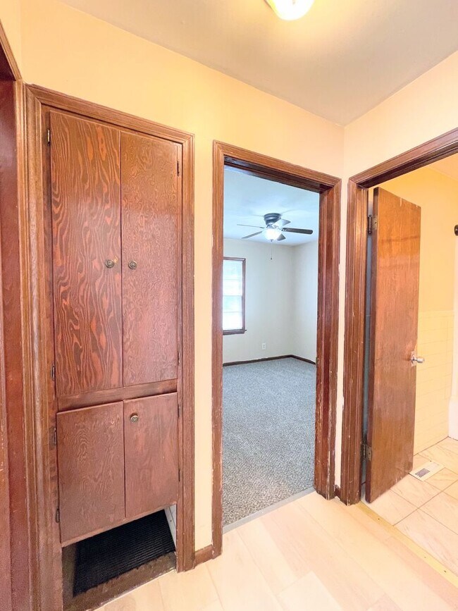 Building Photo - Cozy 3 bed 2 bath home with basement in Wichita
