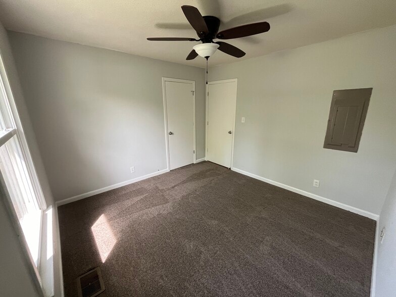 Bedroom 3 - 561 Donna Drive