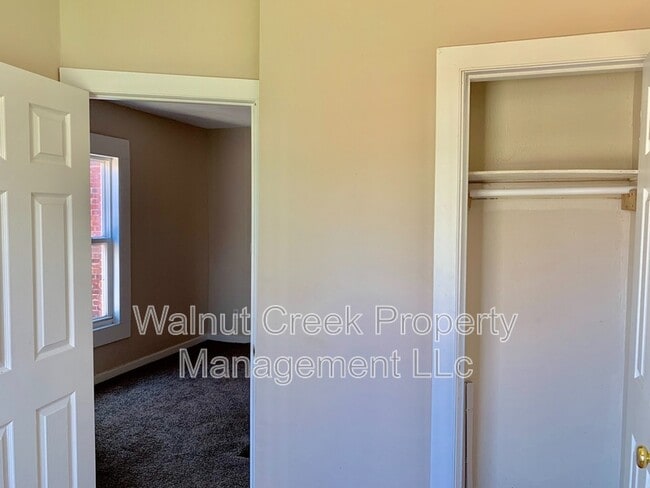 Building Photo - 2105 E 31st St