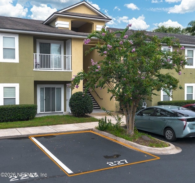 Building Photo - 6925 Ortega Woods Dr
