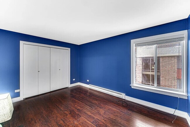 Building Photo - 15830 Terrace Dr