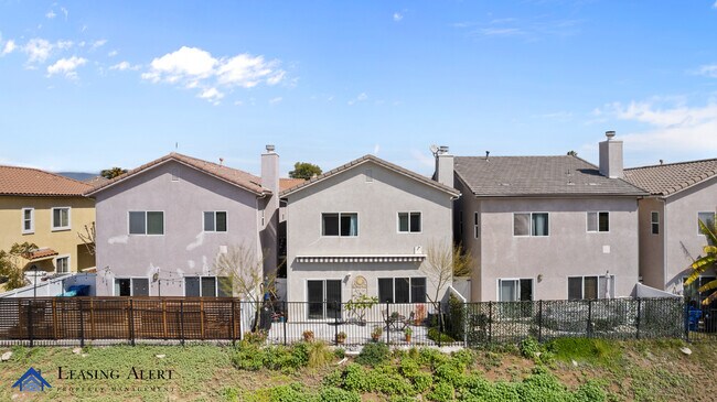Building Photo - 20300 Vanowen St