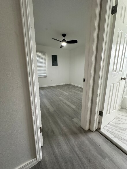 Building Photo - 4307 NW Ridgecrest Dr