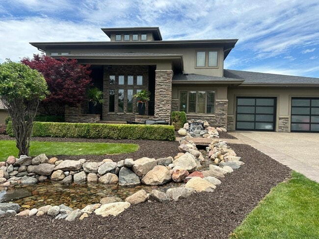 Primary Photo - 3006 N 192nd Ave
