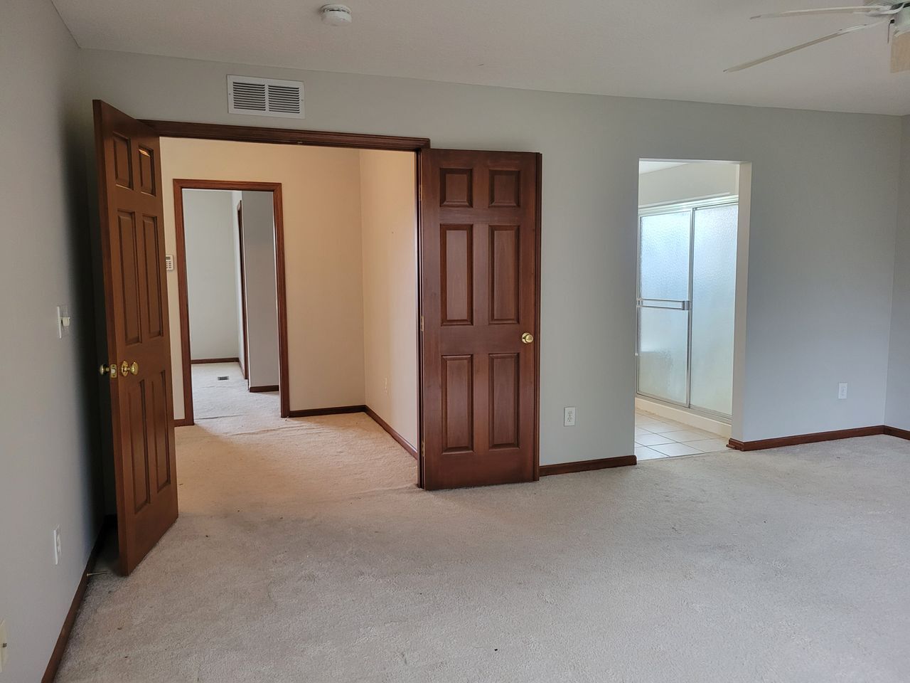 Building Photo - 8162 Chateau Ln