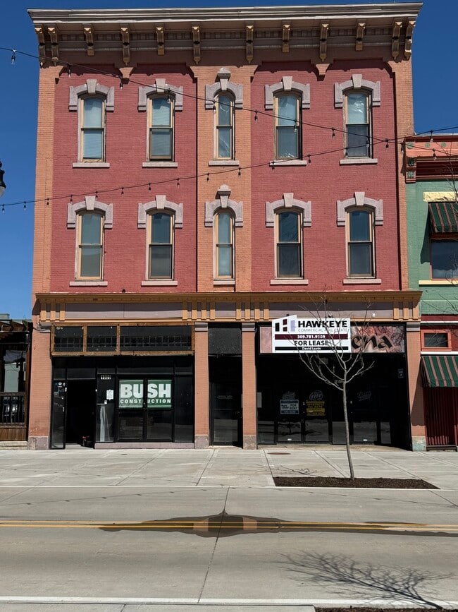 Building Photo - 1809 2nd Ave