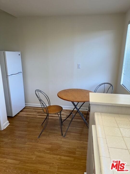 Building Photo - 2320 S Bentley Ave
