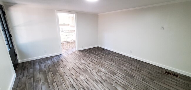 Building Photo - One Bedroom Studio-Style Home Available fo...