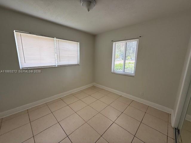 Building Photo - 13300 NE 10th Ave