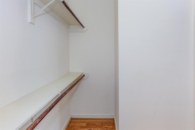 Building Photo - 4030 Center St