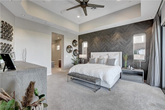 Building Photo - 6300 Clovis Point St