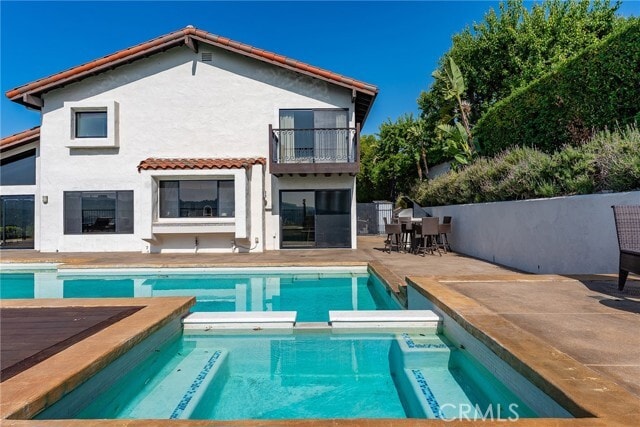 Building Photo - 4372 Park Vicente