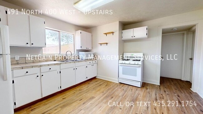 Building Photo - 491 N 400 W