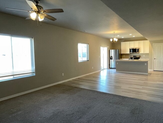 Building Photo - Corner Lot Comfort in Lorson Ranch – 3BD w...
