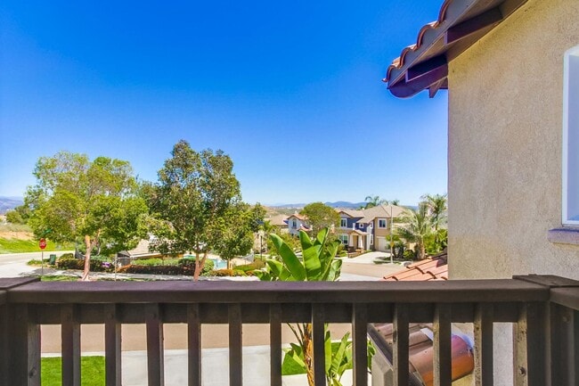 Building Photo - Beautiful 5 bedroom home in highly desired Carlsbad neighborhood