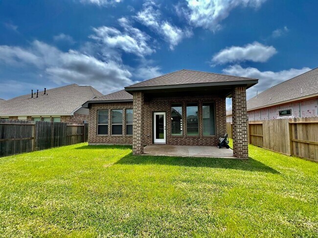 Building Photo - 8719 Arbor Trail Dr