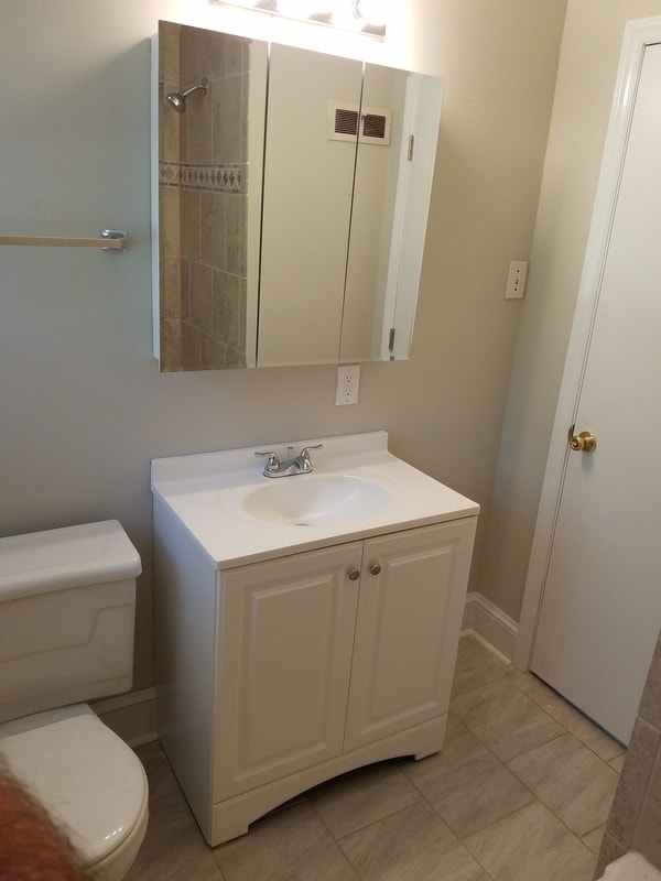 Building Photo - 3525 Draper Ave