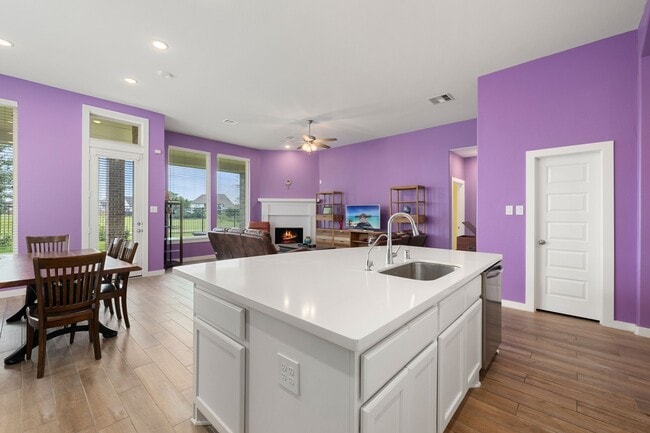 Building Photo - 6722 Waxbill Rd