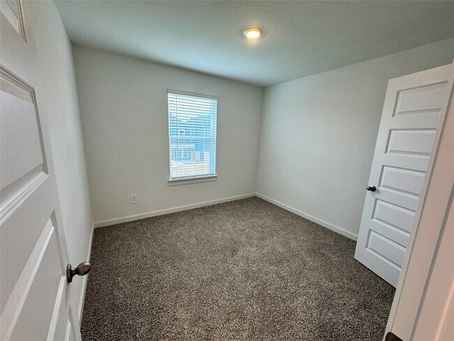 Building Photo - 2814 Lisburn Ter Ln