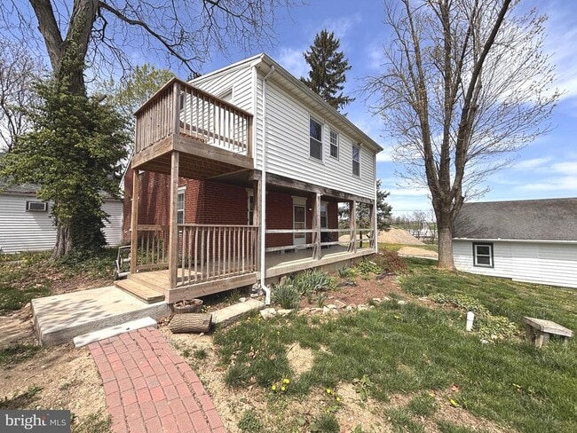 Building Photo - 970 Disston View Dr