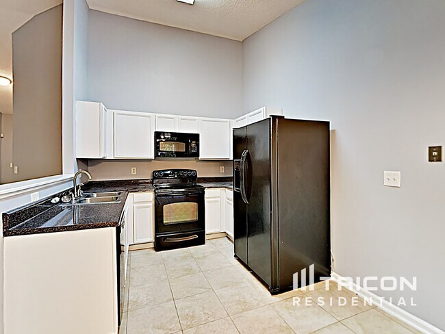 Building Photo - 6868 Merrywood Dr
