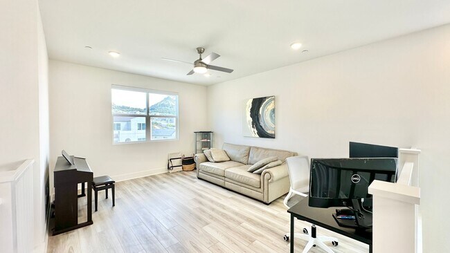 Building Photo - Beautifully Designed, and Upgraded, Newer ...