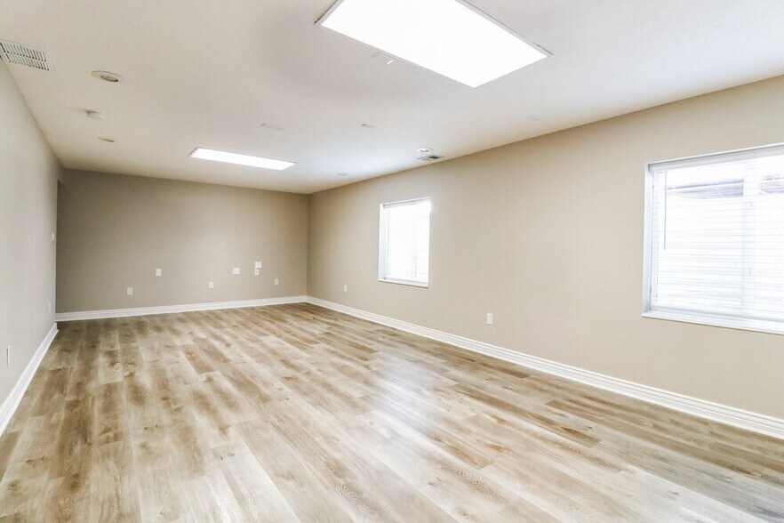 Building Photo - 7477 Mesa Maple Dr