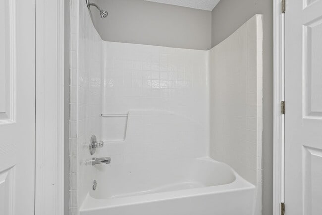 Building Photo - 273 Cottonwood Creek Cir