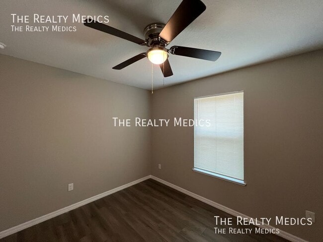 Building Photo - 461 Malauka Loop