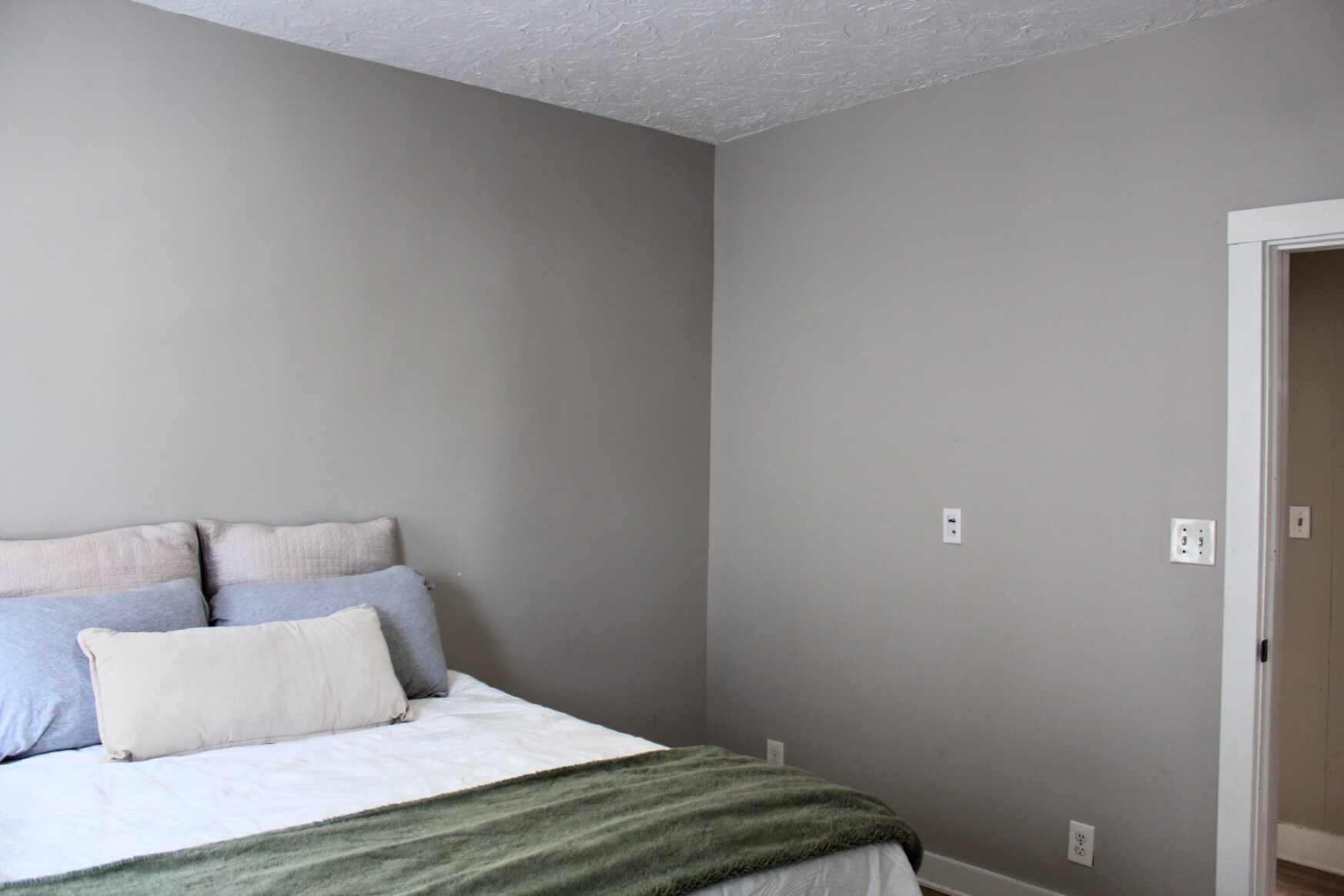 Building Photo - 4 Northend St