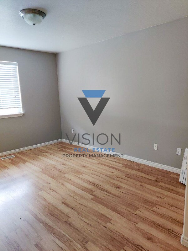 Building Photo - 1104 S 1480 E