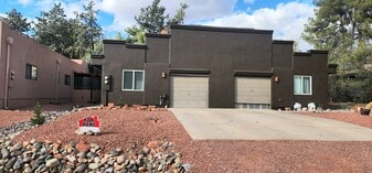 Building Photo - 270 Fairway Oaks Dr