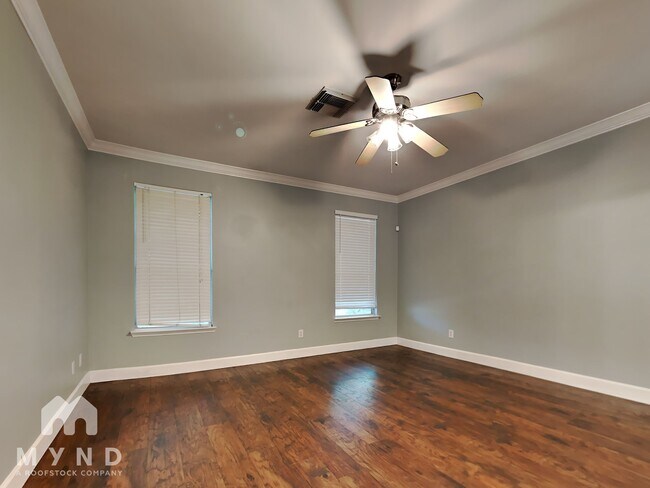 Building Photo - 1003 Addison Park Ln