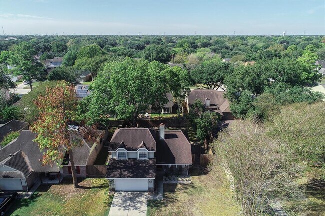 Building Photo - 10035 Red Wolf Ln