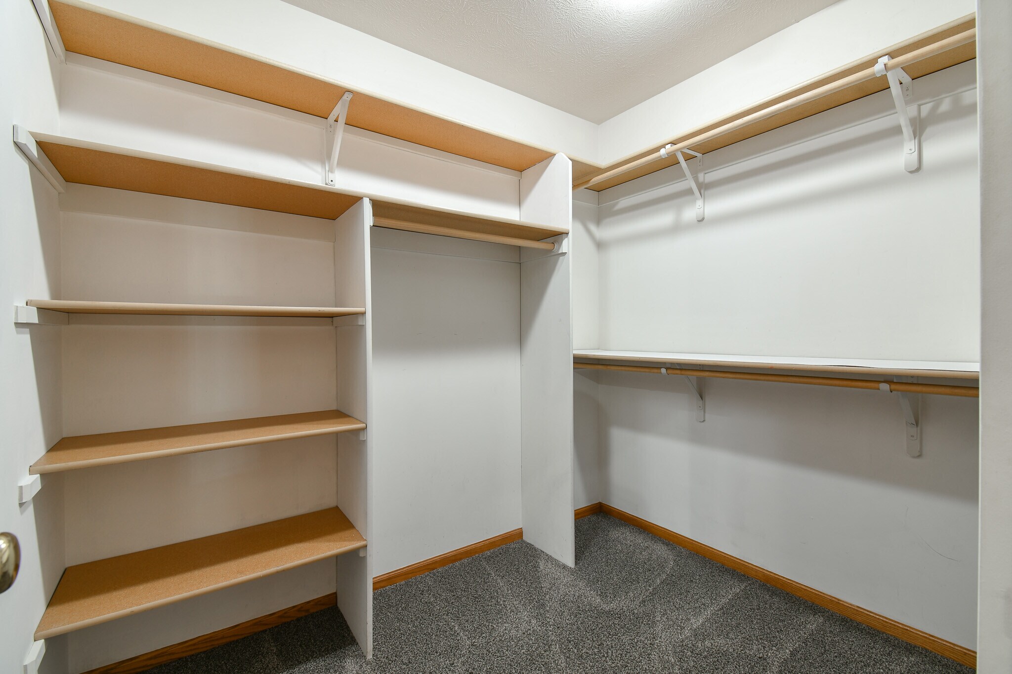 Building Photo - 9412 Forest Glen Dr