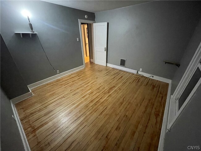 Building Photo - 47 Center St