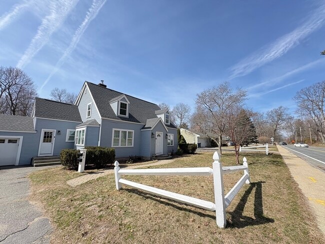 Building Photo - 111 Holden St